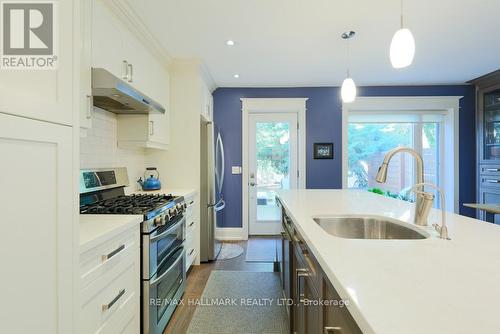 198 Lawlor Avenue, Toronto, ON - Indoor Photo Showing Kitchen With Upgraded Kitchen