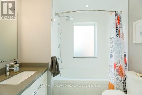 198 Lawlor Avenue, Toronto, ON - Indoor Photo Showing Bathroom