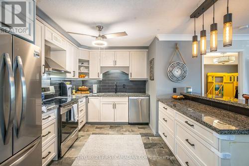 202 - 9 Jacksway Crescent, London, ON - Indoor Photo Showing Kitchen With Stainless Steel Kitchen With Upgraded Kitchen