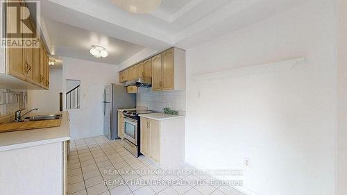 116 - 18 Clark Avenue W, Vaughan, ON - Indoor Photo Showing Kitchen With Double Sink