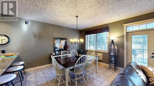 300 Bighorn Boulevard Unit# 324, Radium Hot Springs, BC - Indoor Photo Showing Dining Room