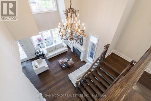 89 Russell Drive, Oakville, ON - Indoor Photo Showing Other Room