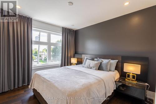 89 Russell Drive, Oakville, ON - Indoor Photo Showing Bedroom