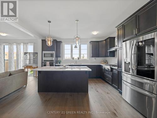 1291 Kovachik Boulevard, Milton, ON - Indoor Photo Showing Kitchen With Upgraded Kitchen