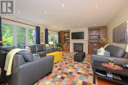 14 Penrose Court, Brampton, ON - Indoor Photo Showing Living Room With Fireplace