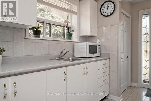 55 Grange Drive, Brampton, ON - Indoor Photo Showing Kitchen