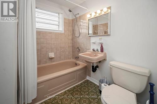 55 Grange Drive, Brampton, ON - Indoor Photo Showing Bathroom