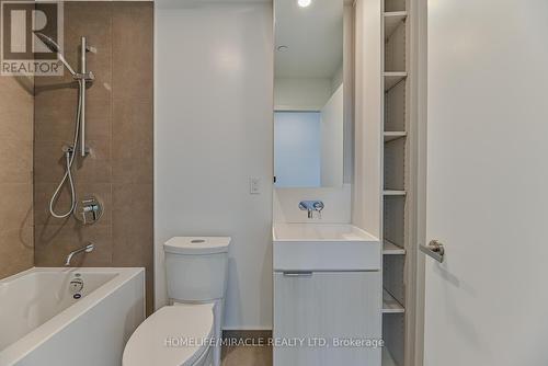 301 - 370 Martha Street, Burlington, ON - Indoor Photo Showing Bathroom