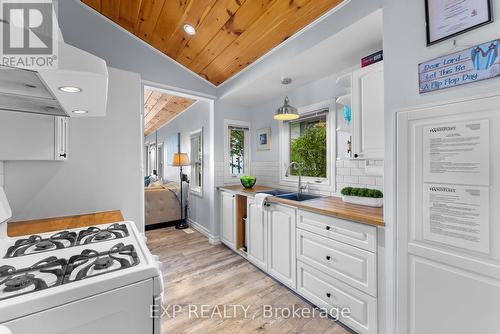 10451 Lakeshore Road, Wainfleet, ON - Indoor Photo Showing Laundry Room