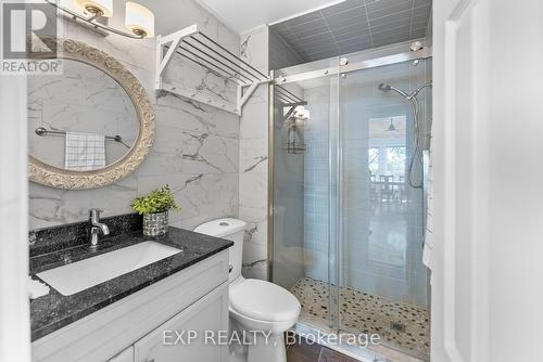 10451 Lakeshore Road, Wainfleet, ON - Indoor Photo Showing Bathroom