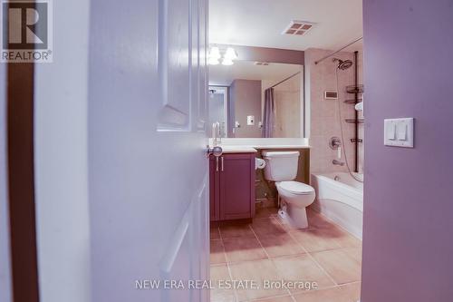 1112 - 155 Beecroft Road, Toronto, ON - Indoor Photo Showing Bathroom