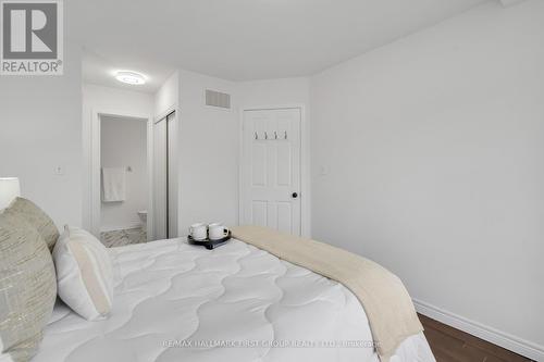 96 - 1250 St Martins Drive, Pickering, ON - Indoor Photo Showing Bedroom