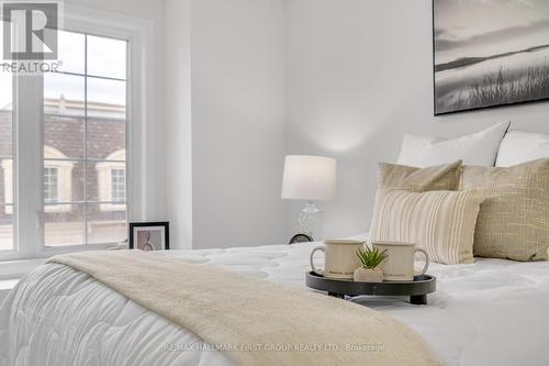 96 - 1250 St Martins Drive, Pickering, ON - Indoor Photo Showing Bedroom