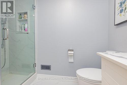 170 Bellefontaine Street, Toronto, ON - Indoor Photo Showing Bathroom