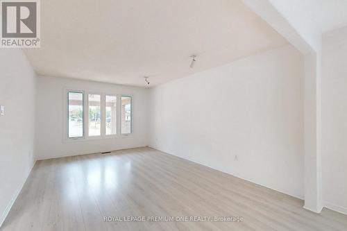 70 Vineyard Court, Vaughan, ON - Indoor Photo Showing Other Room