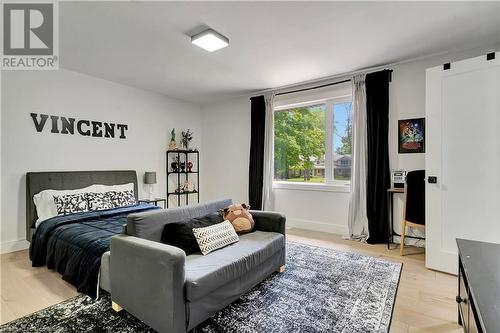 514 Oxbow Road, Waterloo, ON - Indoor Photo Showing Bedroom