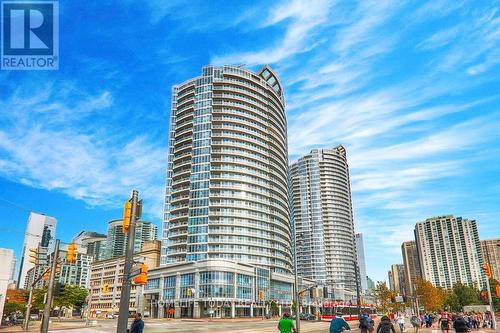 507 - 218 Queens Quay W, Toronto, ON - Outdoor With Facade