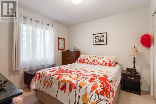 4630 Ponderosa Drive Unit# 112, Peachland, BC - Indoor Photo Showing Bedroom