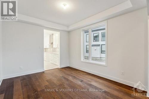 221 Soprano Avenue, Ottawa, ON - Indoor Photo Showing Other Room