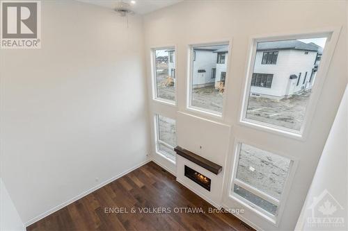 221 Soprano Avenue, Ottawa, ON - Indoor Photo Showing Other Room