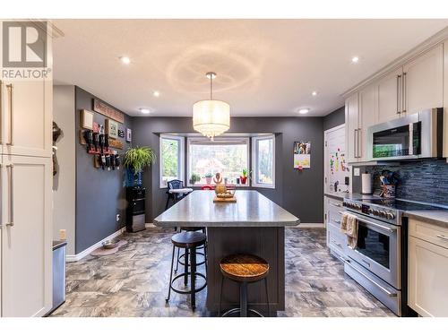 9588 Old Summit Lake Road, Prince George, BC - Indoor Photo Showing Kitchen