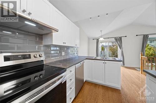 4361 Wildmint Square, Ottawa, ON - Indoor Photo Showing Kitchen