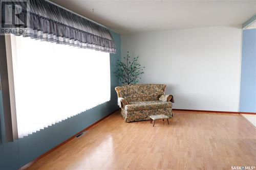 716 4Th Street E, Assiniboia, SK - Indoor Photo Showing Other Room