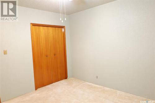 716 4Th Street E, Assiniboia, SK - Indoor Photo Showing Other Room