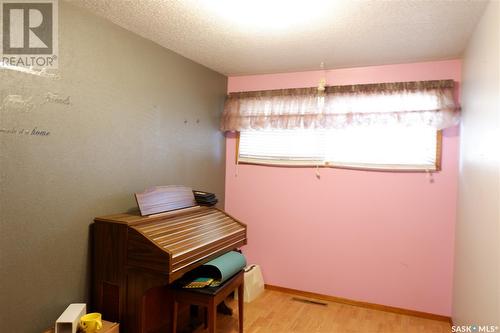 716 4Th Street E, Assiniboia, SK - Indoor Photo Showing Other Room