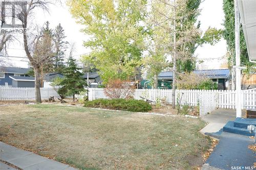 716 4Th Street E, Assiniboia, SK - Outdoor