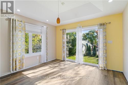 4032 Chippawa Parkway, Niagara Falls, ON - Indoor Photo Showing Other Room