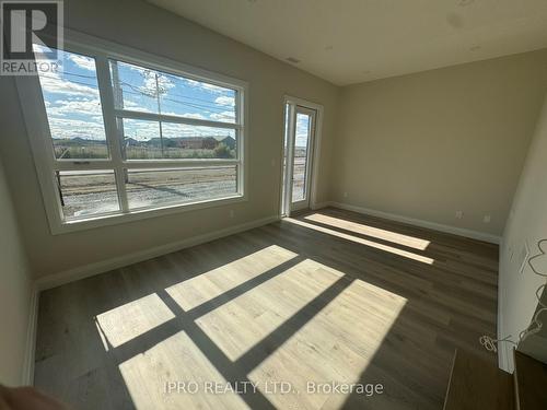 51 Warren Trail, Welland, ON - Indoor Photo Showing Other Room