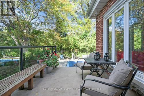 17 Tally Ho Drive, Hamilton, ON - Outdoor