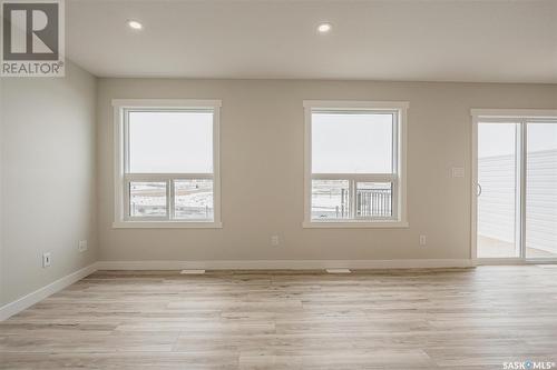 282 Fortosky Crescent, Saskatoon, SK - Indoor Photo Showing Kitchen With Double Sink