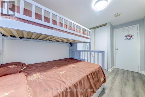 327 Phillip Murray Avenue, Oshawa, ON - Indoor Photo Showing Bedroom