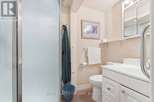 278 Riverside Parkway, Quinte West, ON - Indoor Photo Showing Bathroom