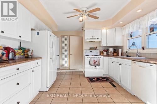 278 Riverside Parkway, Quinte West, ON - Indoor Photo Showing Kitchen