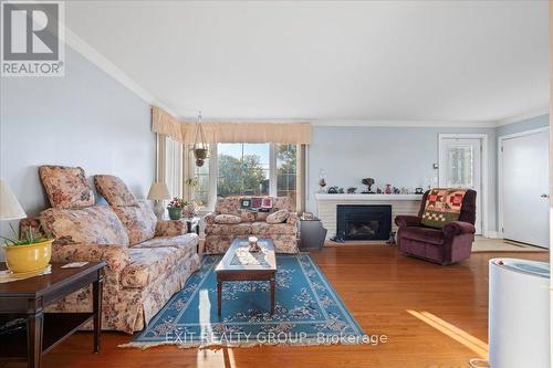 278 Riverside Parkway, Quinte West, ON - Indoor Photo Showing Living Room With Fireplace