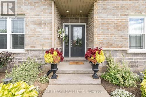 1962 Elana Drive, Severn, ON - Outdoor