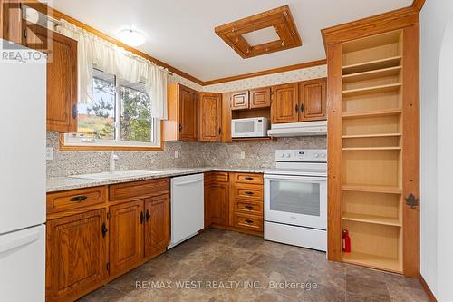 144 Macbeth Crescent, North Bay, ON - Indoor Photo Showing Kitchen