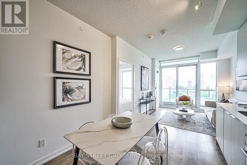 1106 - 32 Forest Manor Road, Toronto, ON - Indoor Photo Showing Dining Room