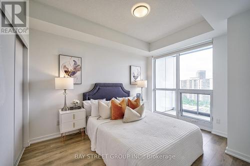 1106 - 32 Forest Manor Road, Toronto, ON - Indoor Photo Showing Bedroom