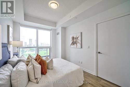 1106 - 32 Forest Manor Road, Toronto, ON - Indoor Photo Showing Bedroom