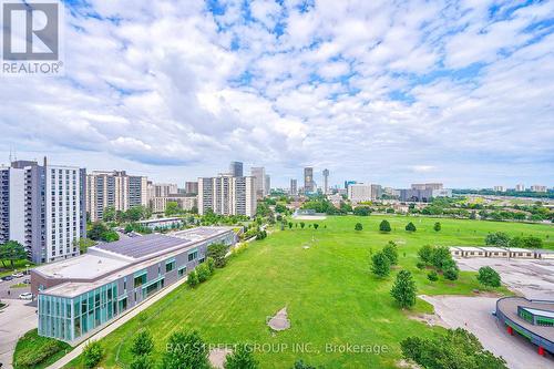 1106 - 32 Forest Manor Road, Toronto, ON - Outdoor With View