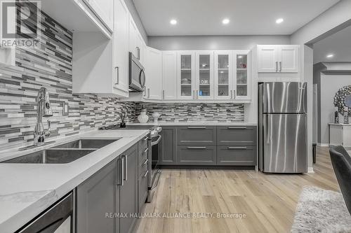 920 Ormond Drive, Oshawa, ON - Indoor Photo Showing Kitchen With Double Sink With Upgraded Kitchen