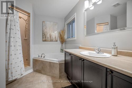 920 Ormond Drive, Oshawa, ON - Indoor Photo Showing Bathroom