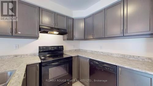 1056 Clipper Lane, Pickering, ON - Indoor Photo Showing Kitchen