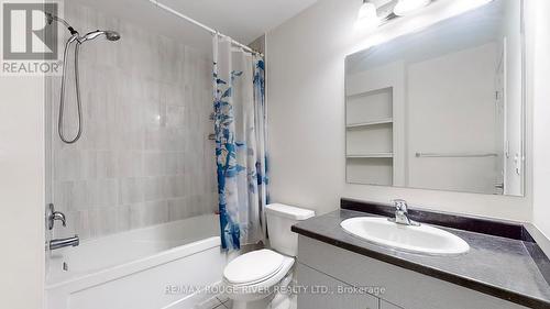 1056 Clipper Lane, Pickering, ON - Indoor Photo Showing Bathroom