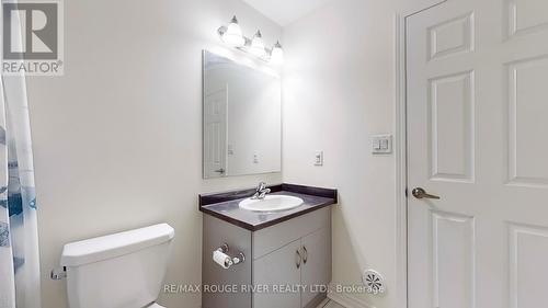 1056 Clipper Lane, Pickering, ON - Indoor Photo Showing Bathroom