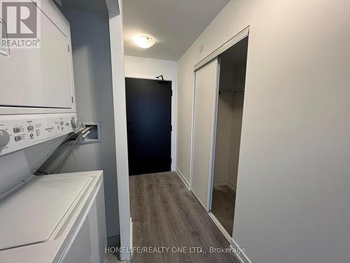 812 - 1480 Bayly Street, Pickering, ON - Indoor Photo Showing Laundry Room